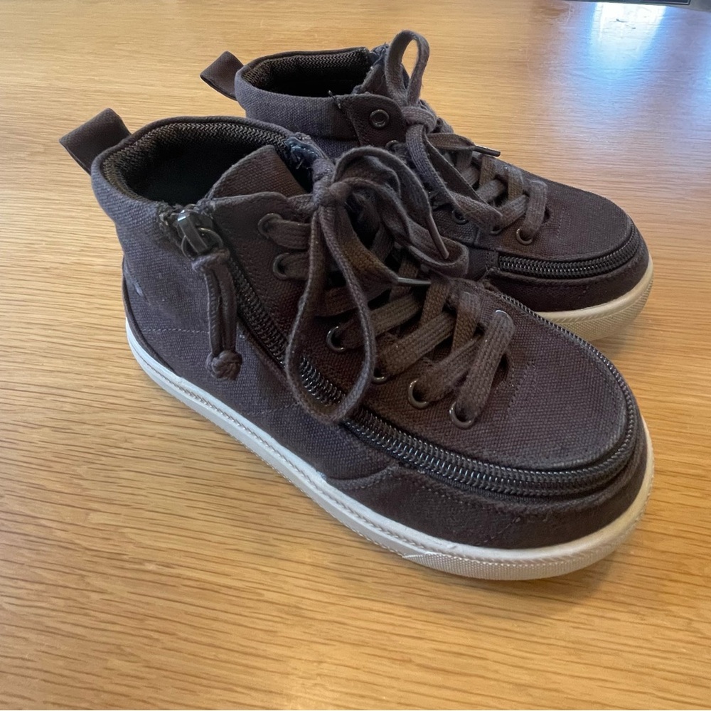 Billy Footwear classic high top sneakers, size 13 wide (little kids) in dark bro